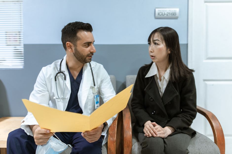 Transplant surgeon consulting a patient before liver transplant in Korea